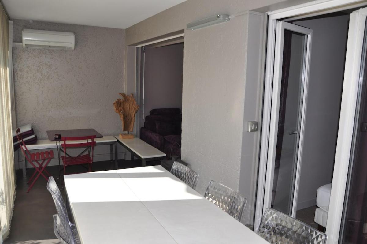 Apartment - Avec Terrasse, Vue, Mer, Piscine, Plage, Garage